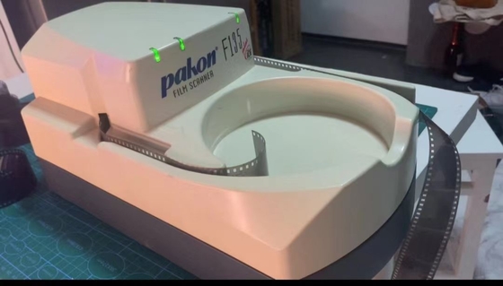 Используемый телевизионный кинопередатчик Kodak 35mm Pakon 135 поставщик