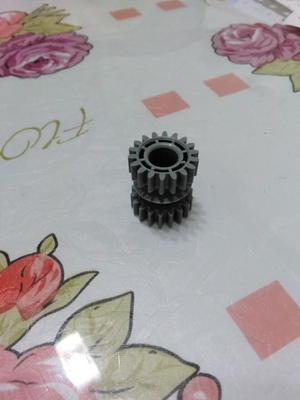 A050698-01 ШЕСТЕРНЯ TEETH-18/18 ДЛЯ minilab NORITSU qss2901,3101,3201,3401,3701 поставщик